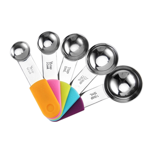 Nueva Amazon 13PCS Medidas de acero inoxidable Taza y cucharas Conjunto con taza de medición de mango magnético de silicona